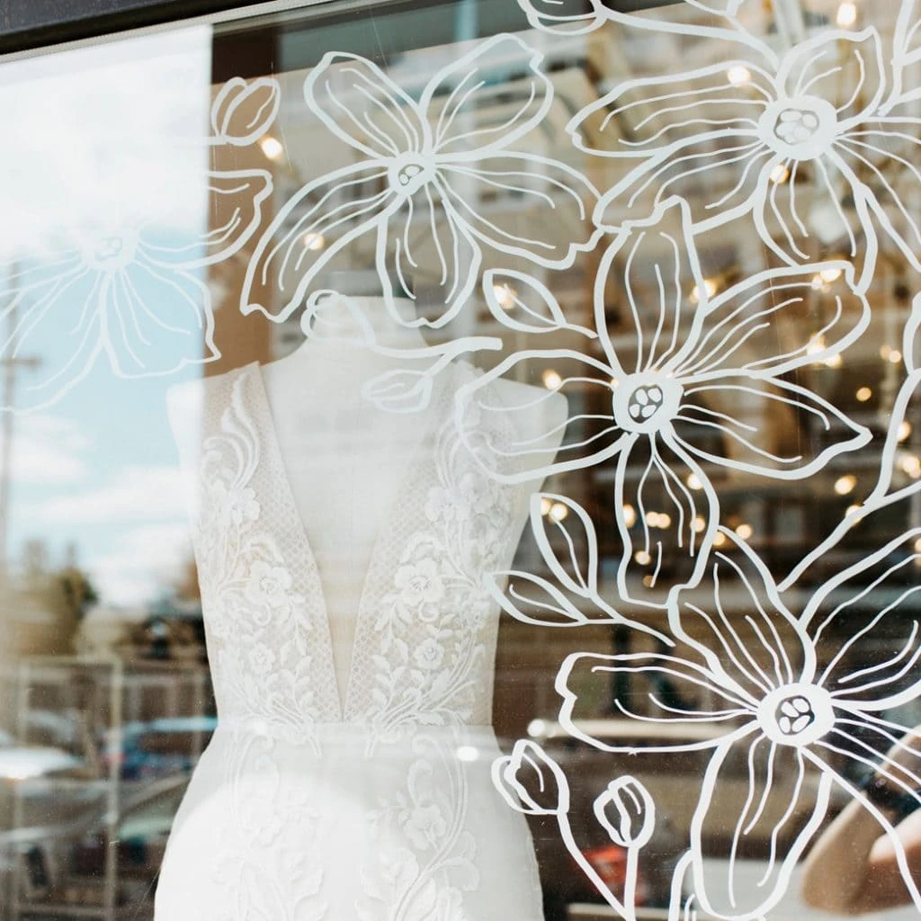 business-storefront-windows-decorations-art-murals-becca-courtice-ottawa-canada-08