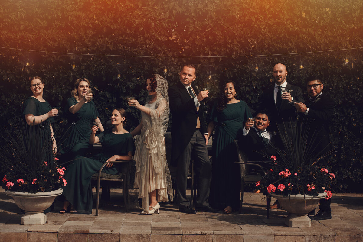 bridalparty-Arizona-Wedding-Photographer-Iowa_wedding_photographer-Bakyard-wedding-vintage-bride-Alaynna-Ann_Schwartz-Playlife-4