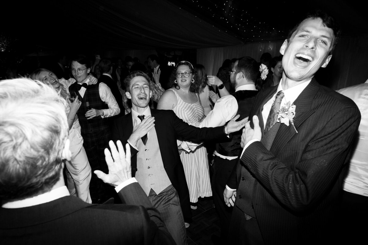 english-countryside-wedding-63