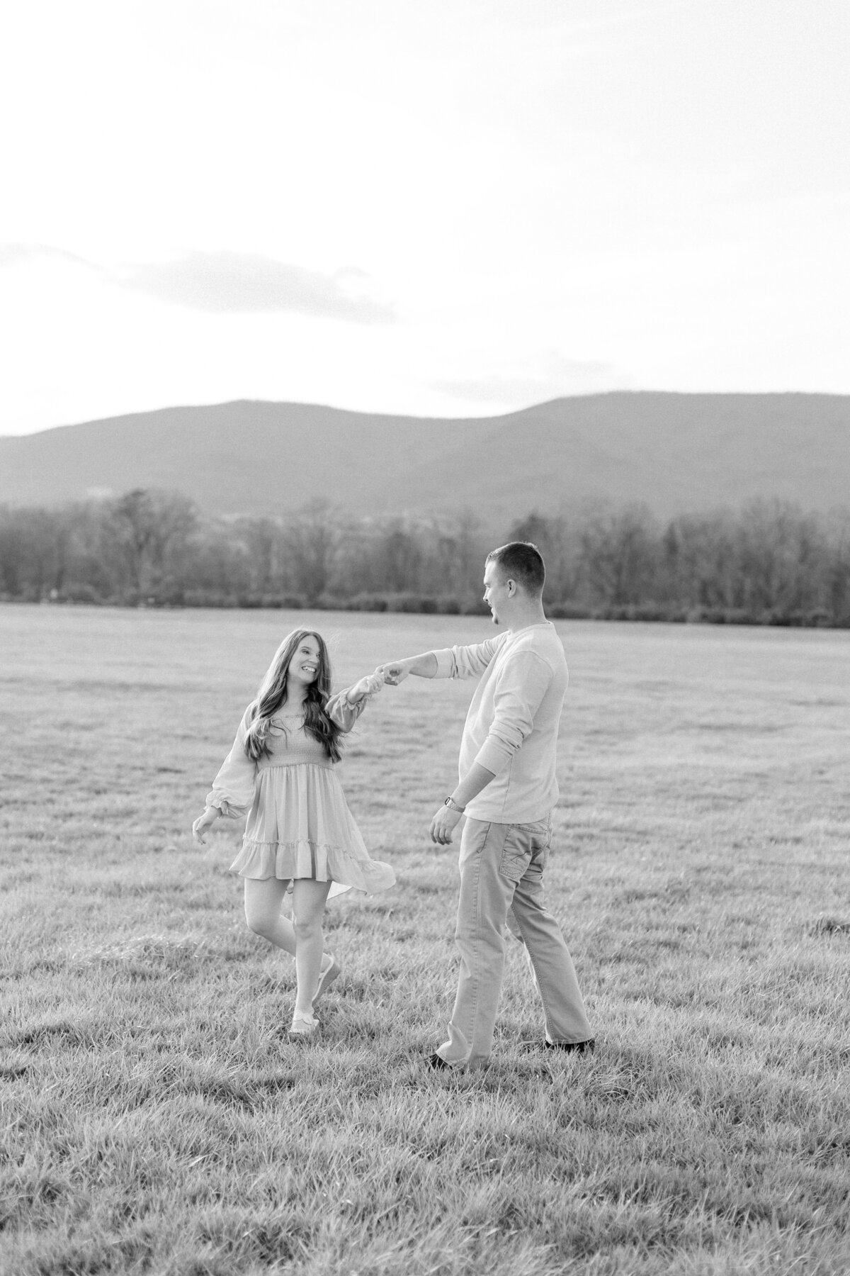 Colorful-Springtime-Greenhill-Park-Roanoke-Engagement-Session-Photography-S-105