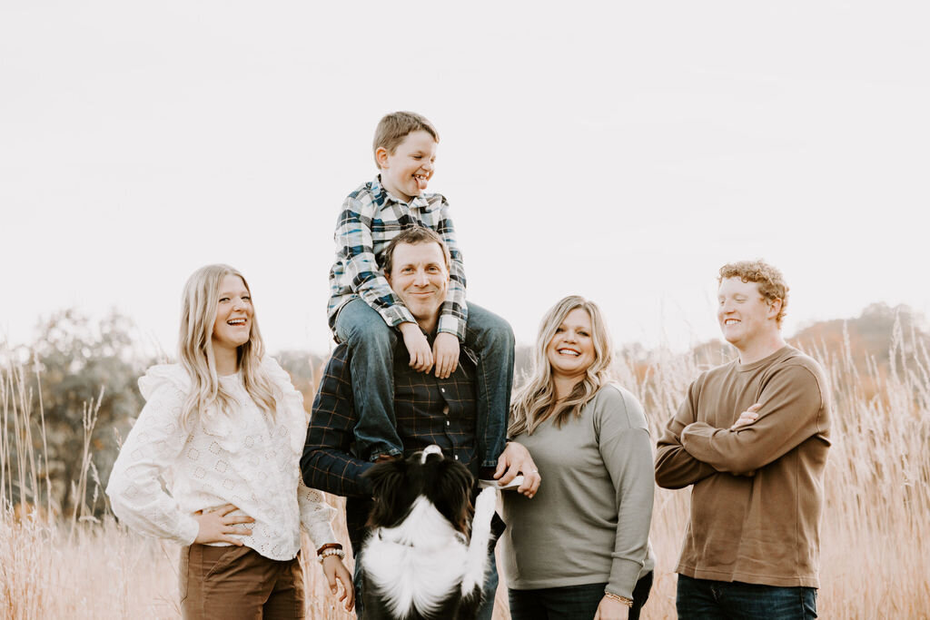 christina_ney_photography_wedding_engagement_lifestyle_photographer_dubuque_iowa_wedding_planning_assistance_adventurous_bold_laidback Family Photography33