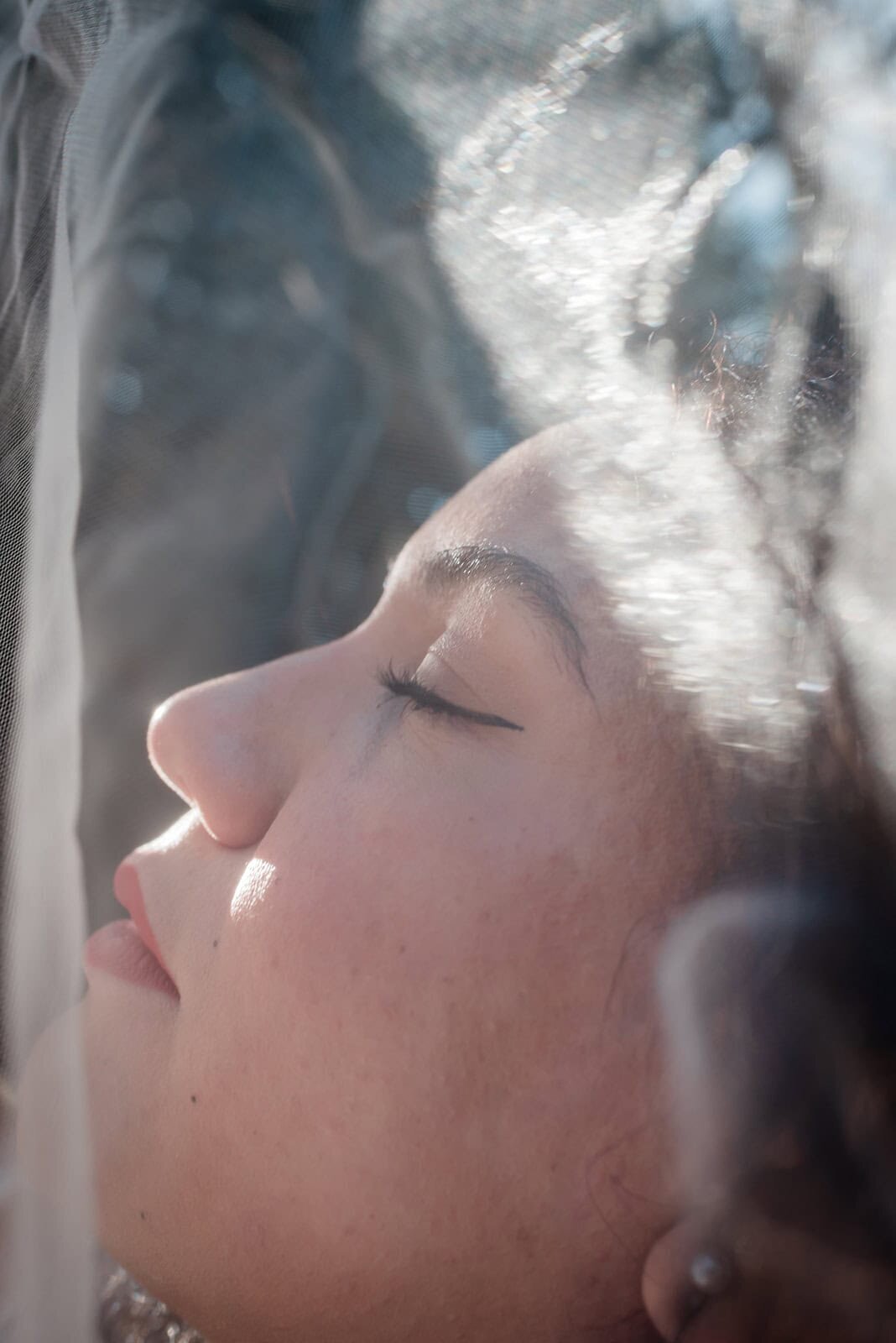 photographer-for-romantic-elopements-on-glaciers-in-alaska-Soul-and-Sky-Weddings-Soul-and-Sky-Weddings