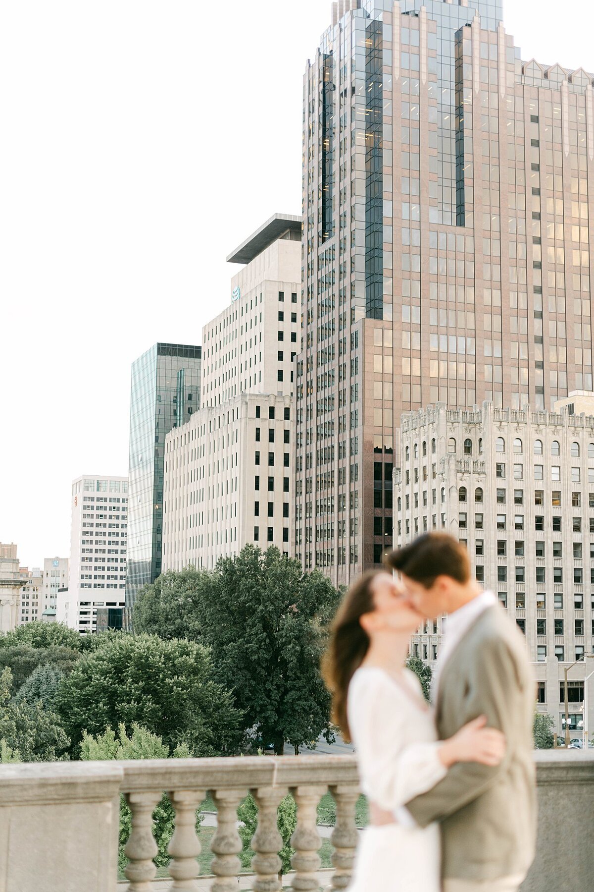 Downtown Indianapolis Engagement Photos Alison Mae Photography_7146