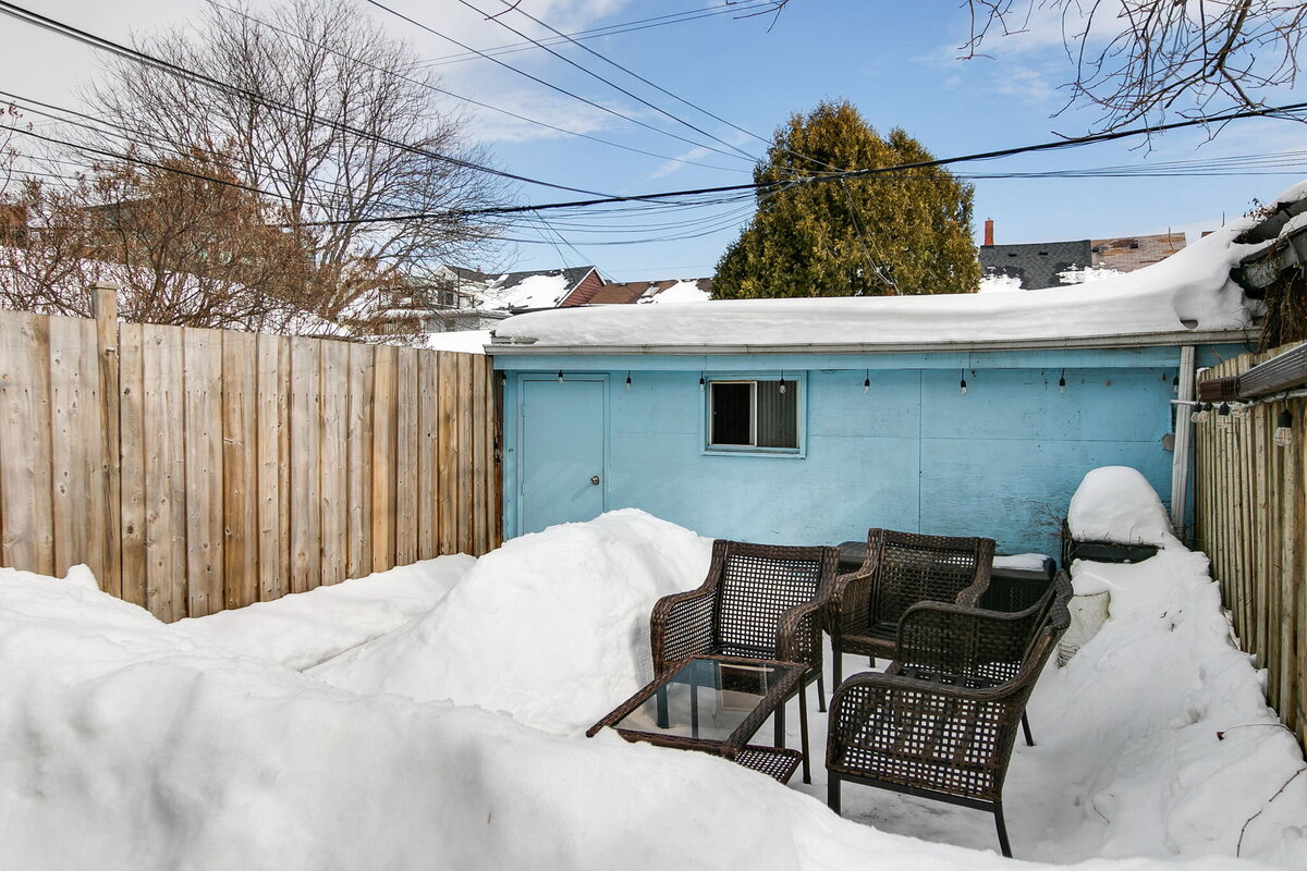 41-web-or-mls-74_002_Backyard