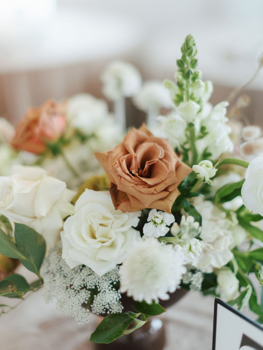Meraki Design Wedding and Event Floral Studio Florist Wedding Flowers Full Service St. Louis Destination Luxury Floral Design Florists Designers Personal Unique Madi-Noah-Wedding-Images-By-Amber-78
