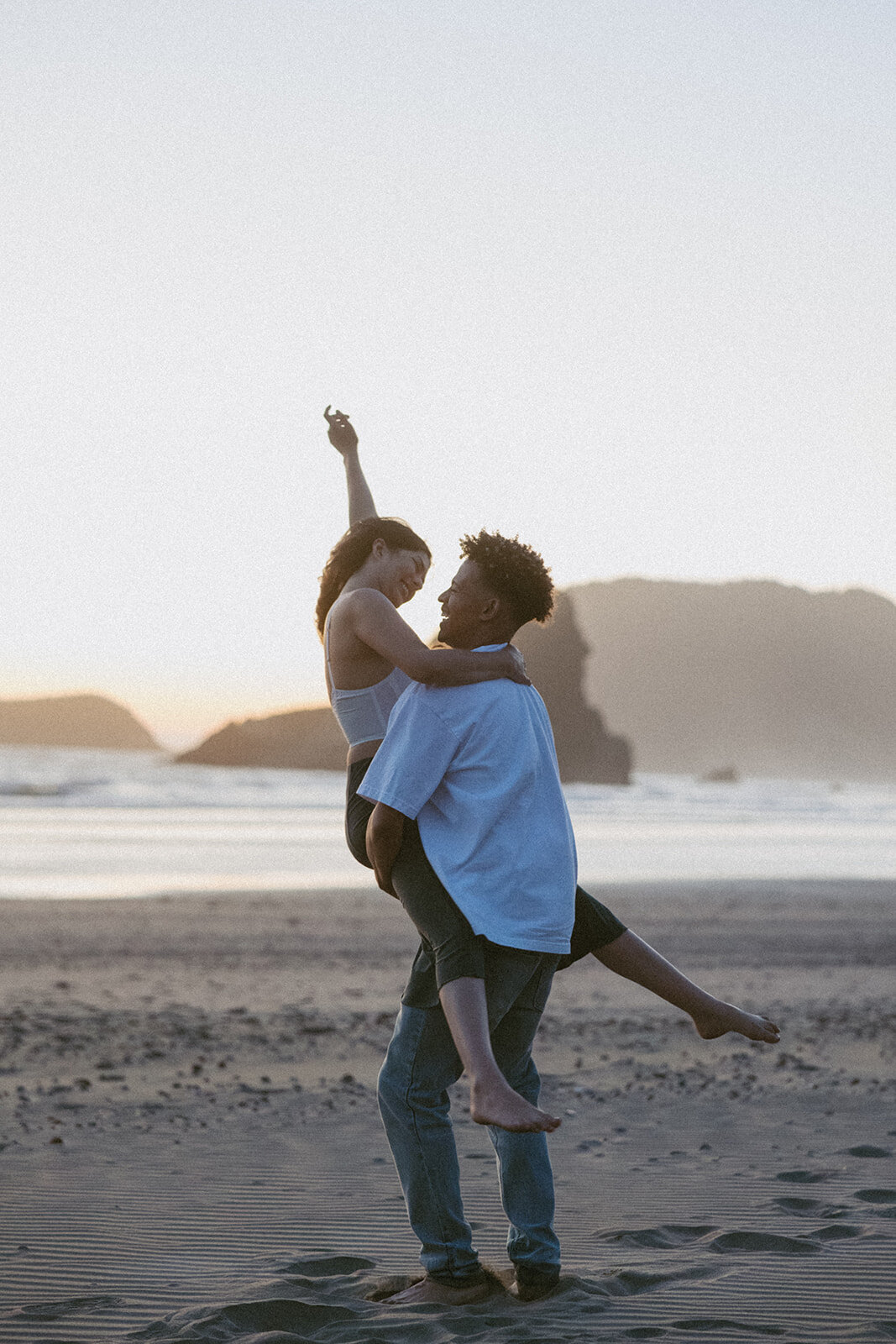 tanya-davids-photo-film-redwoods-california-oregon-coast-documentary-candid-destination-washington-idaho-utah-canada-elopement-wedding-couples-photographer-102