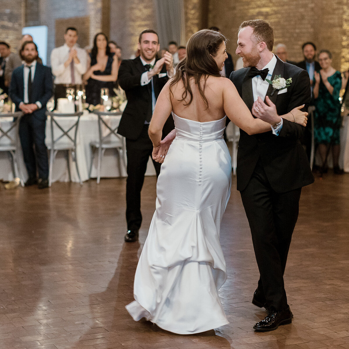 Courtney_Davidson_Photography_Rockwell_on_the_River_Chicago_Wedding_17