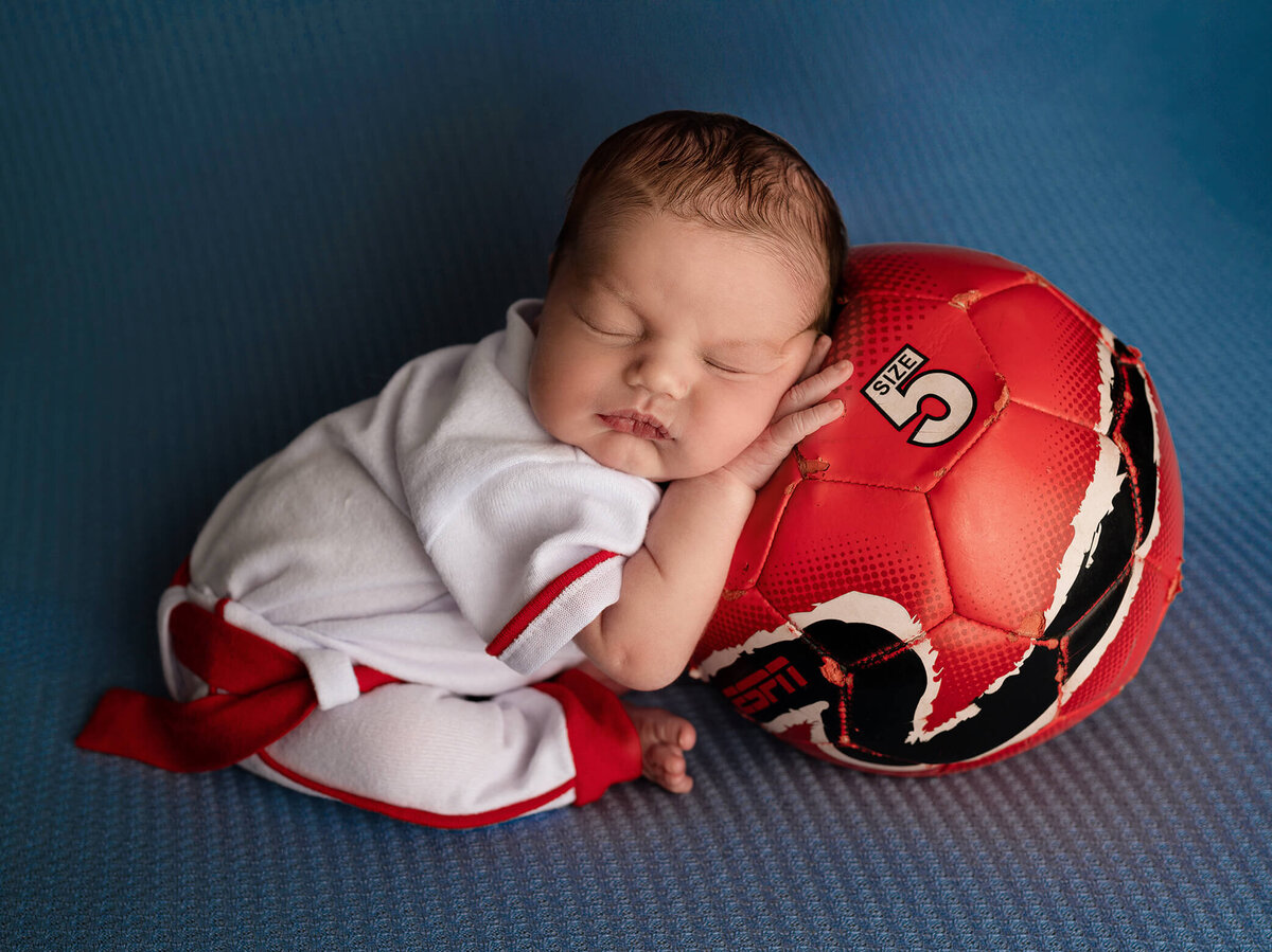 toronto-newborn-photographer-900 (25)