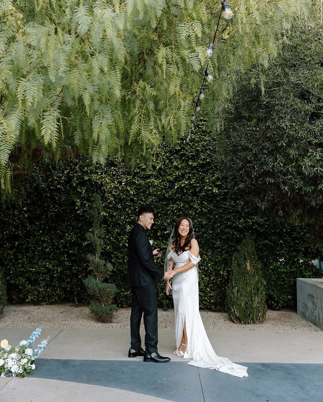 whenever I experience doubt I swipe through photos from past couples to hype myself up, a magical day from G&K’s wedding 🙆🏻_♀️Venue- @thefighouseCoordinator- @sosmitteneventsPhotography- @laurengonzalezphotographyFlorals- @t (1)