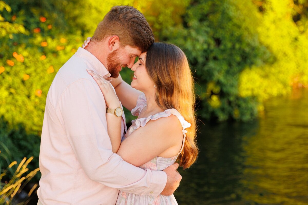 25-kellogg-manor-house-grand-rapids-engagement