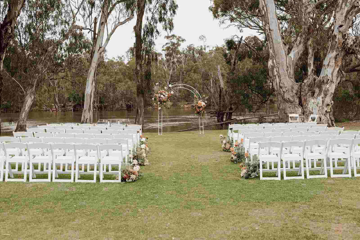 wedding_ceremony_with_chairs