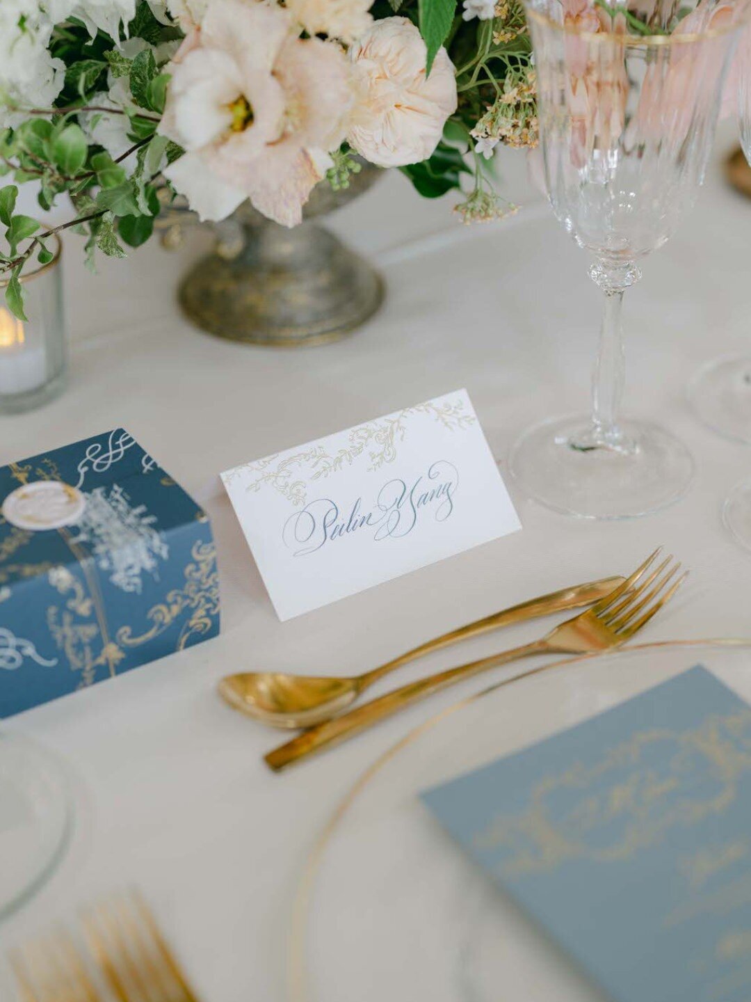 Fairytale Castle Wedding Chateau de Vaux-le-Vicomte France by @alejandrapoupelevents 36