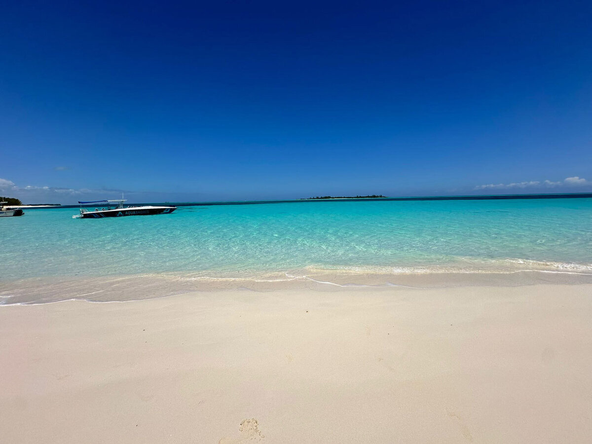 Aqua-Shores-Rose-Island-61