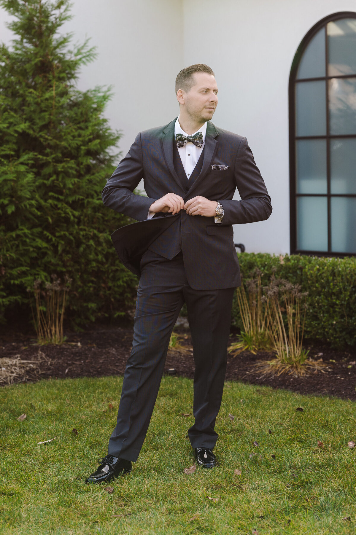 whimsical-wedding-photographer-nj-by-suess-moments-at-the-perona-farms-refinery