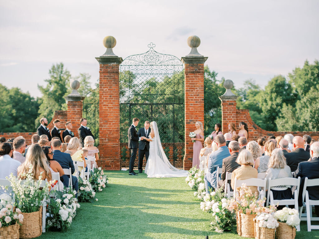 Hannah&Andrew_GallisonHallWedding_SneakPeek-102