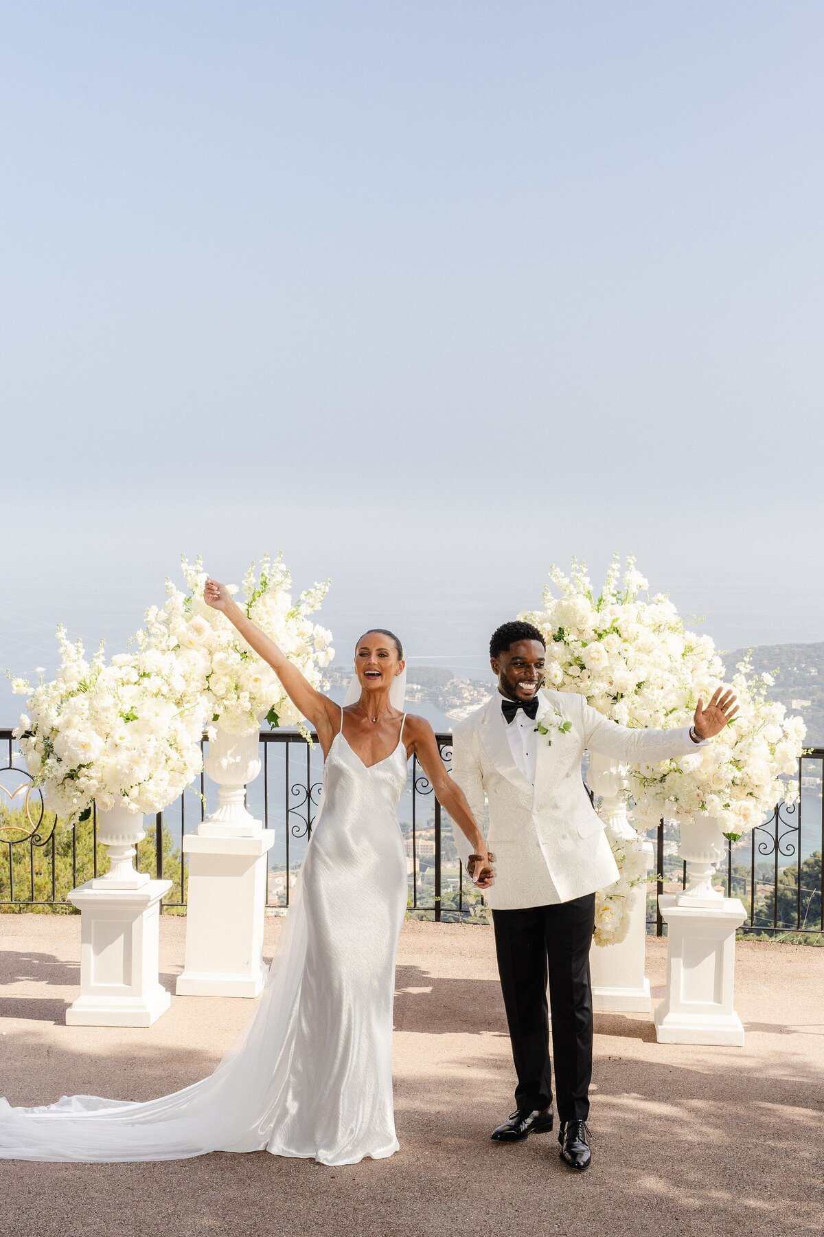 fashion-modern-candid-timeless-wedding-photographer-european-2