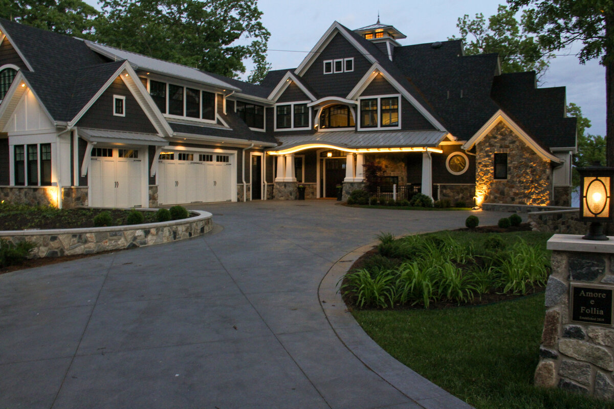 Exterior 19
