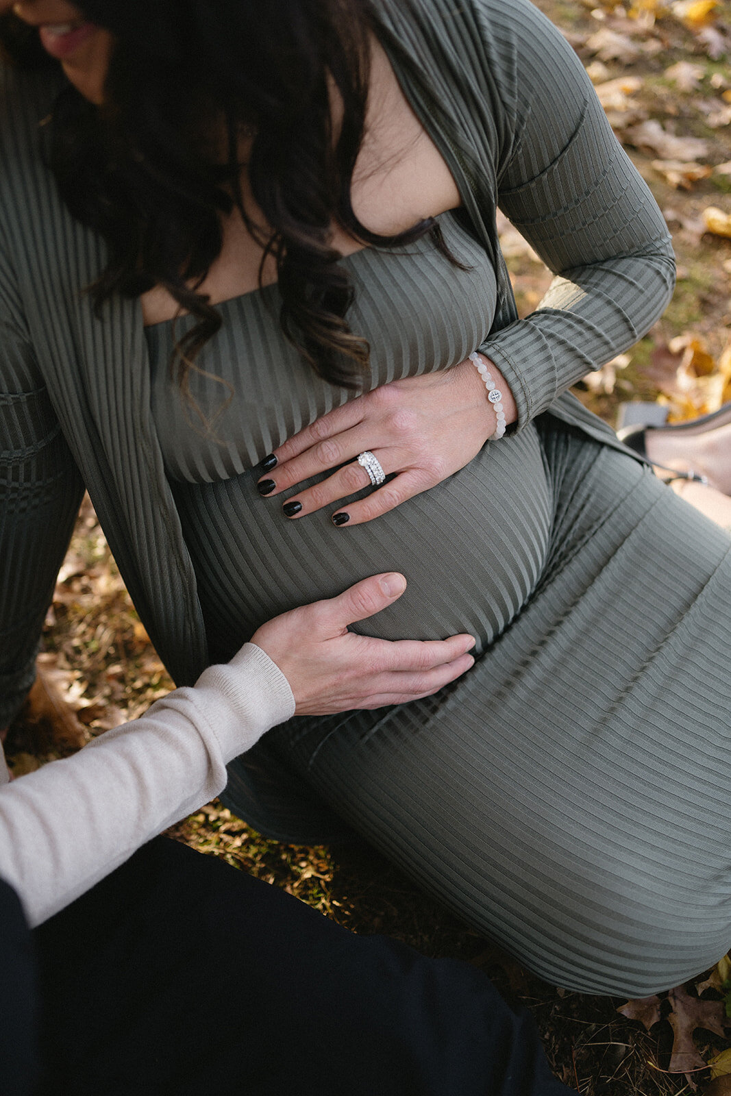 Jenna+RyanMaternityClevelandOhioGinaMariePrestiPhotography.jpg-74