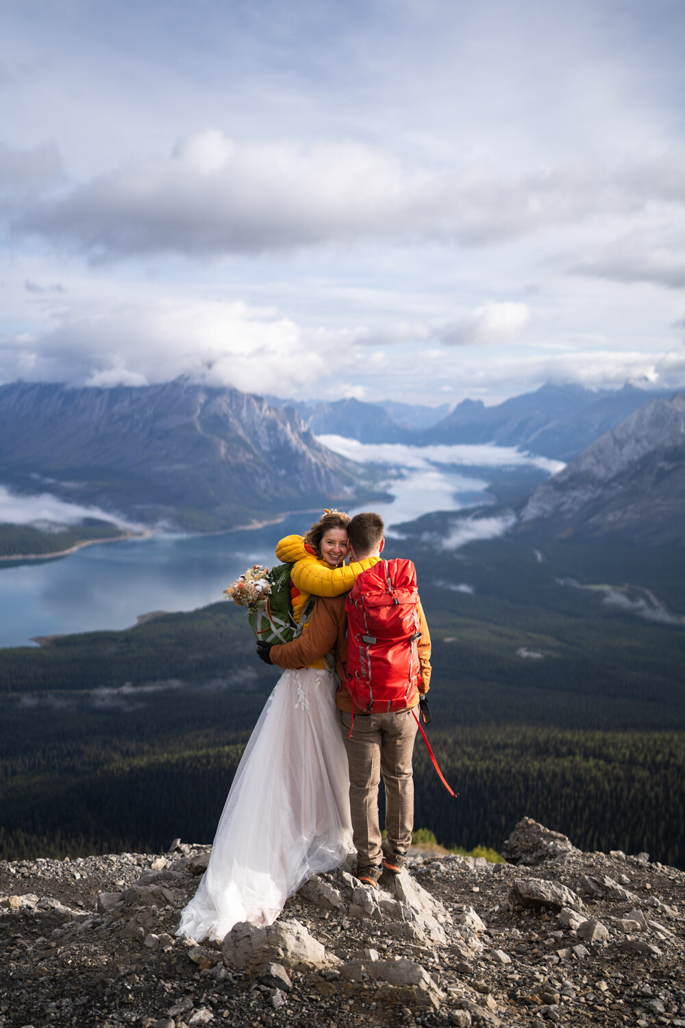 banff-elopement-photographer-dom-autumn-photo-1