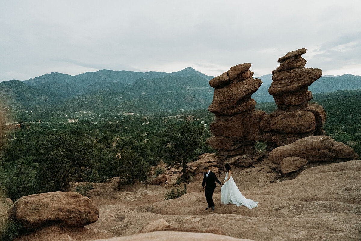 garden-of-the-gods-elopement-1