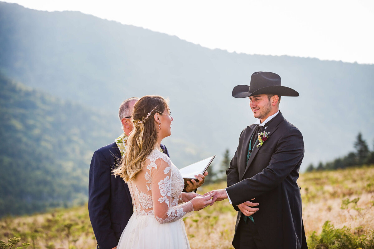 Roan-Mountain-NC-Elopement-14