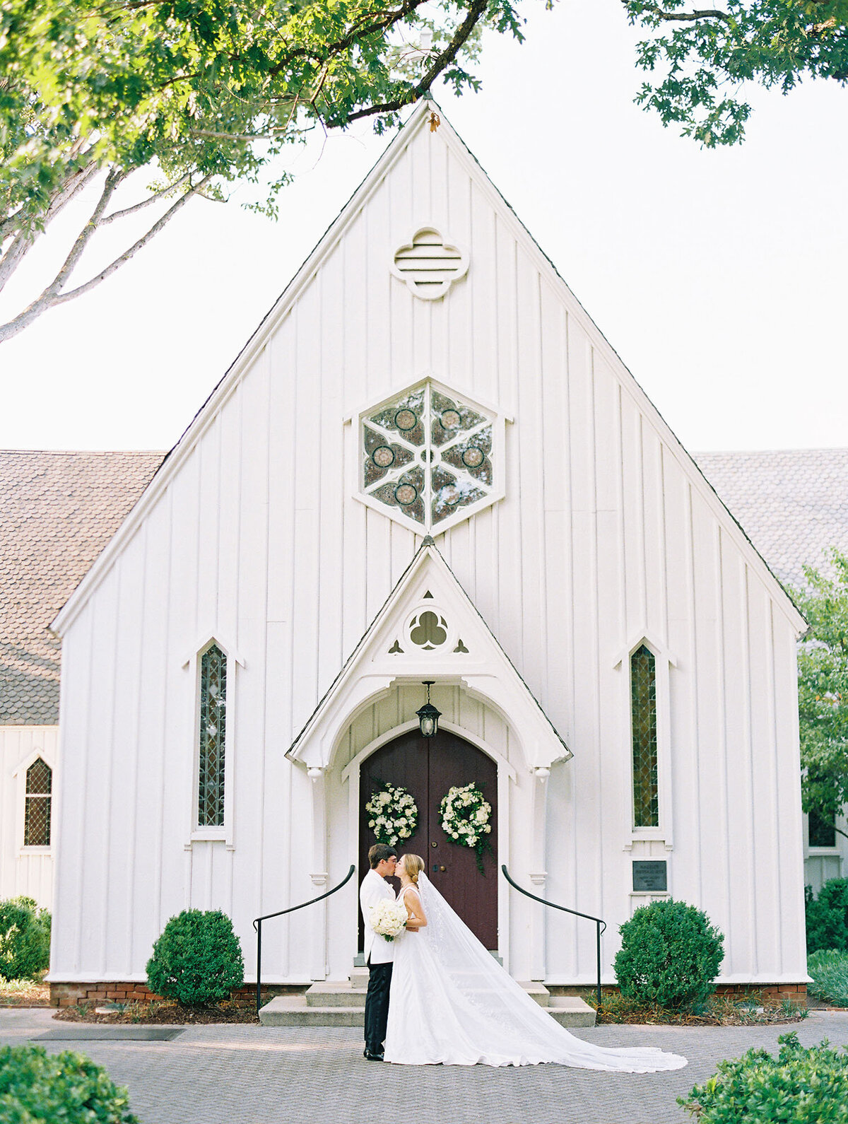 ally-bobby-photography-fine-art-wedding-NC-film408