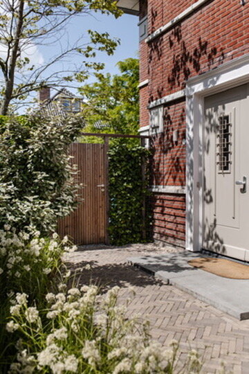 844C3F7B-F5EF-4AE2-BE95-D55FF85996FE_4_5005_c