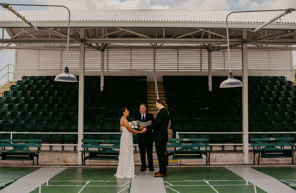 mariah-lacy-photo-st-pete-shuffleboard-elopement-chantilly-planners-11