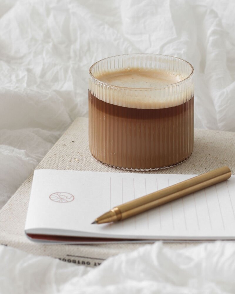 VIVRE-coffee-shop-brunch-espresso-champagne-mom-influencer-entrepreneur-work-from-home67-cropped