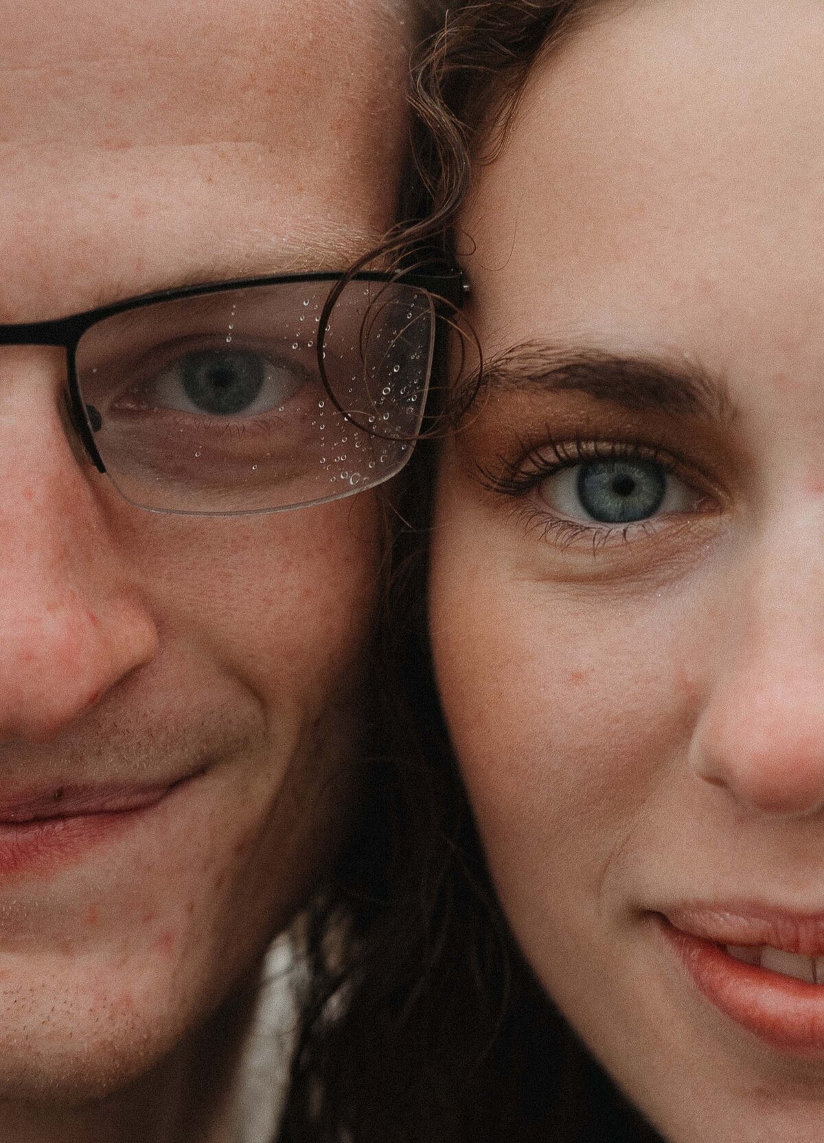 couple-engagement-photo-smiling-nebraska-wedding-photographer-grace-trexel