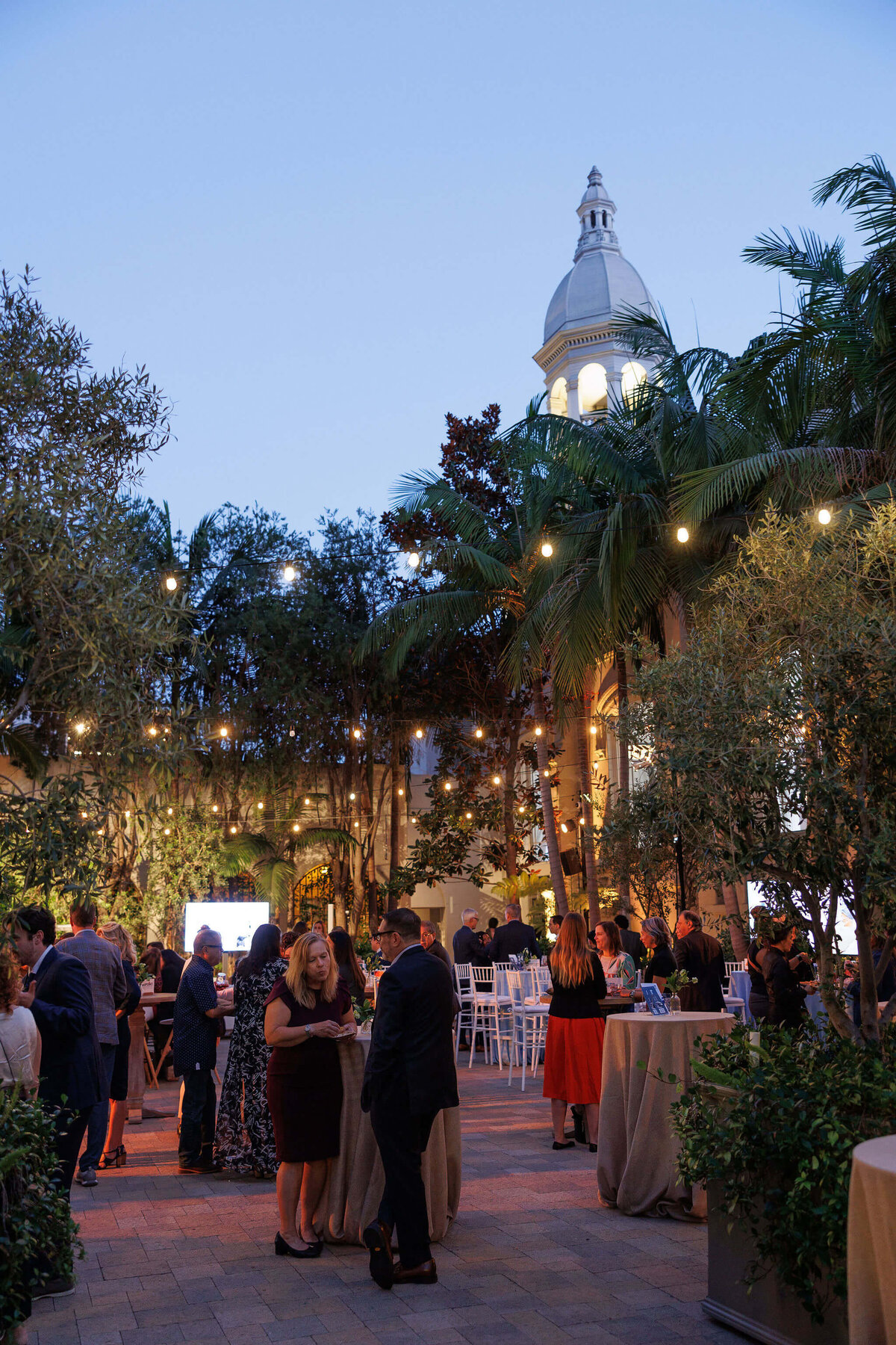 Eisner'sSunsetSocial_-181