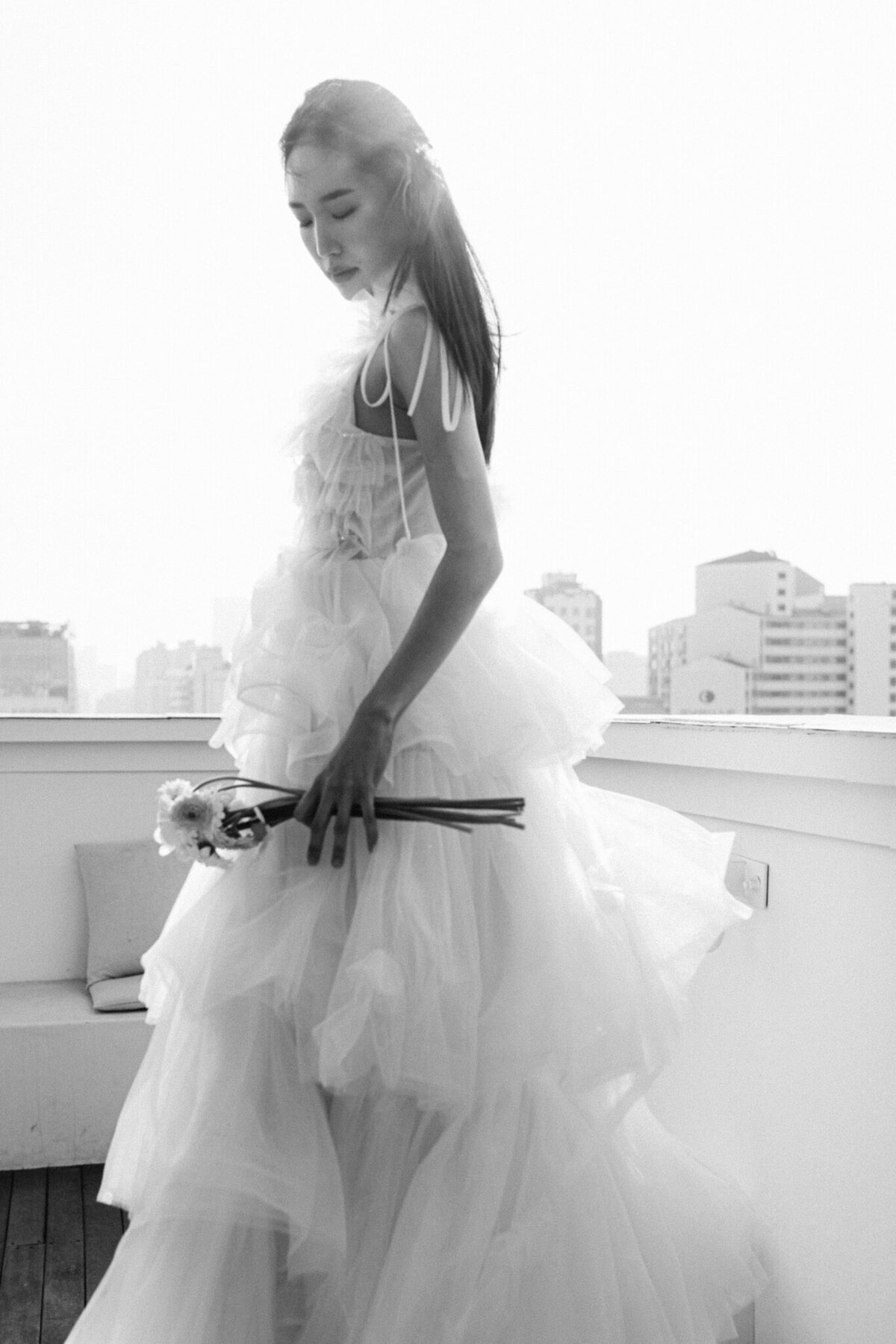 Step into a world of timeless elegance with this exclusive editorial collaboration featuring Ruby Jane Gowns, renowned for their luxury craftsmanship and commitment to sustainable fashion. Captured in Seoul, South Korea by the internationally acclaimed Michael Asmussen Photography, this shoot showcases the ethereal beauty of world-renowned model Kiju Kim, draped in exquisite linen, cotton, and custom-tailored fabrics. Designed for galas, weddings, luxury events, and editorial campaigns, these gowns bring a refined yet modern sensibility to the world of couture. Whether for ready-to-wear collections, custom tailoring, or high-fashion rentals, Ruby Jane Gowns epitomizes sophistication and sustainability. Discover the artistry behind this shoot and elevate your brand with Michael Asmussen Photography, where fashion meets editorial excellence.  세련된 우아함이 돋보이는 에디토리얼 촬영을 만나보세요. Ruby Jane Gowns의 럭셔리한 장인정신과 지속 가능한 패션 철학을 담아, 세계적으로 유명한 모델 **기주 김(Kiju Kim)**과 함께한 이번 촬영은 Michael Asmussen Photography의 감각적인 연출로 서울, 한국에서 진행되었습니다. 고급 린넨, 코튼, 맞춤 제작 원단이 조화를 이루는 이 컬렉션은 갈라, 웨딩, 럭셔리 이벤트 및 에디토리얼 캠페인을 위한 완벽한 선택입니다. 레디 투 웨어, 맞춤 제작 및 하이엔드 촬영 렌탈을 통해 Ruby Jane Gowns는 고급스럽고 지속 가능한 패션을 선보입니다. 이번 작품의 예술성을 경험하고, Michael Asmussen Photography와 함께 브랜드의 품격을 한 차원 높여보세요.