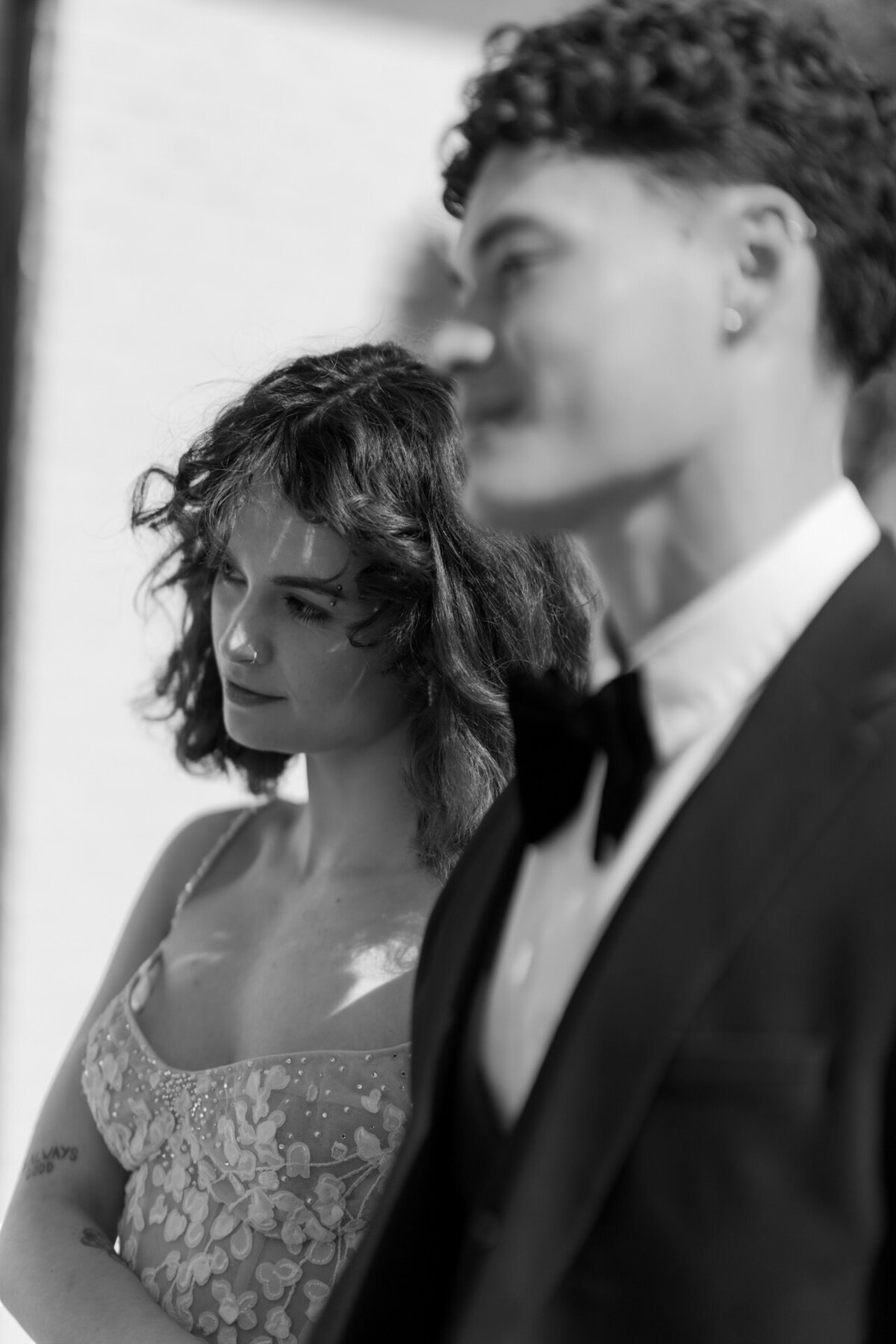 timeless-romantic-luxury-wedding-brideandgroom-london-details-photography