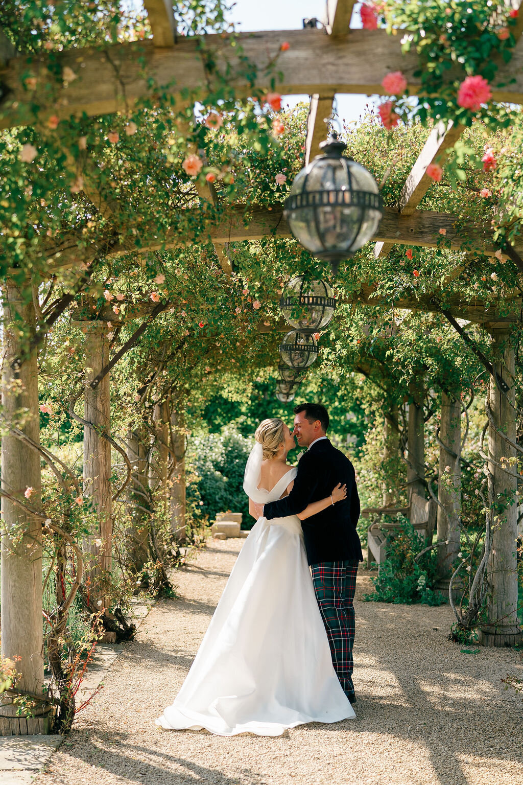 PoppyCarterPortraits-WeddingPhotography-EuridgeManor-11