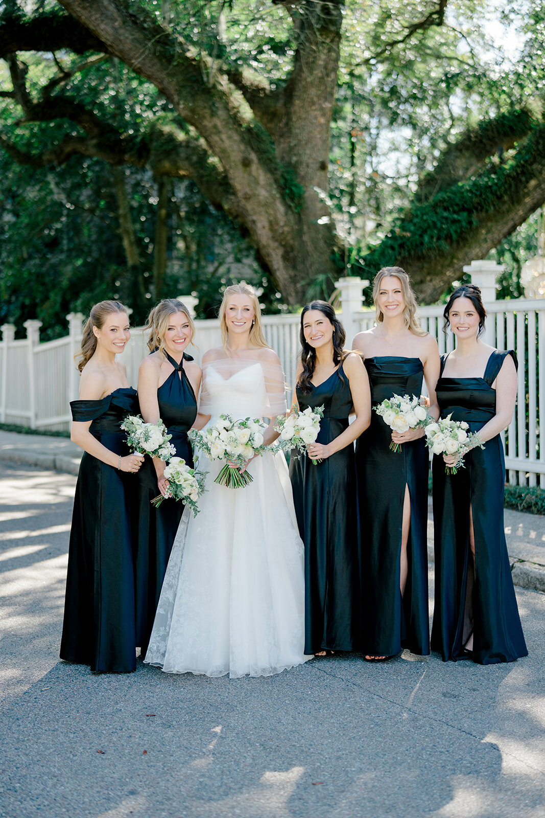 elevated_neutral_tones_governor_thomas_bennett_house_charleston_destination_wedding_photographer_wedding_Kailee_DiMeglio_Photography-310
