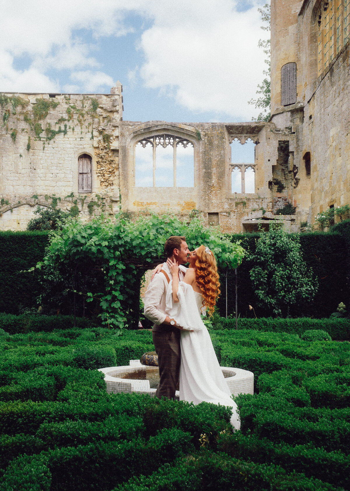 12. Sudeley-Castle-Cinematic-Wedding-Photography-UK-618