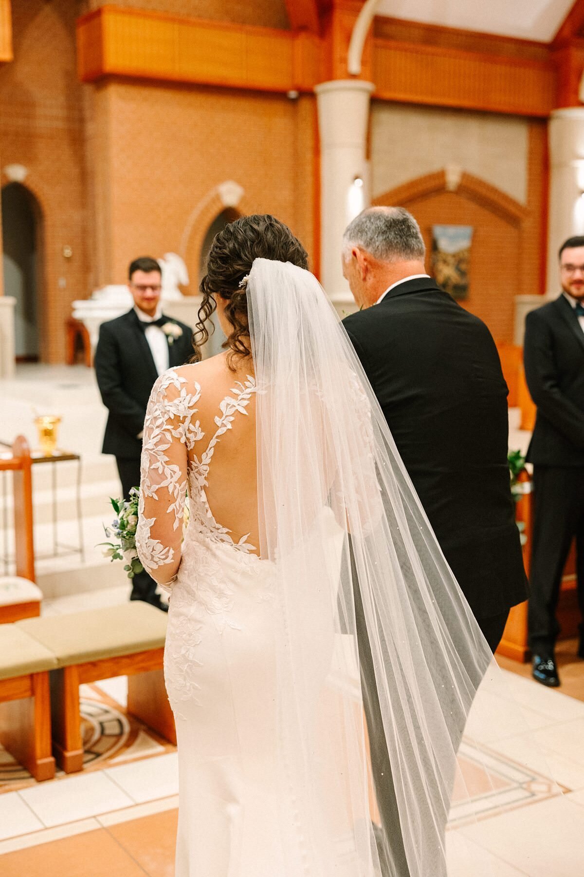 Bride and Groom Wedding Portaits Kelynn and Mathew Evansville Owensboro229