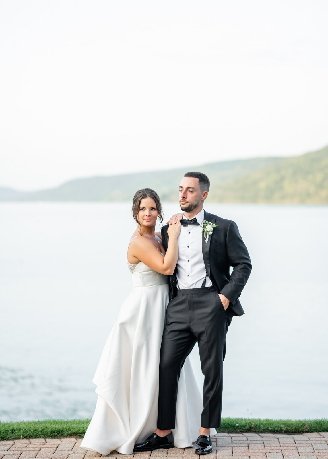 BridgetCaitlin_OtesagaResort_NYWedding-8