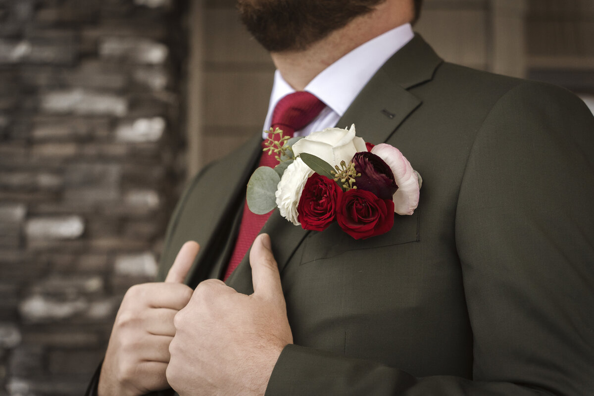 Buffalo, NY Rochester, NY and WNY wedding and engagement photographer. Jessica Stewart Photograpy The Sterling Clarence NY The Timberlodge Clarence NY Weddings