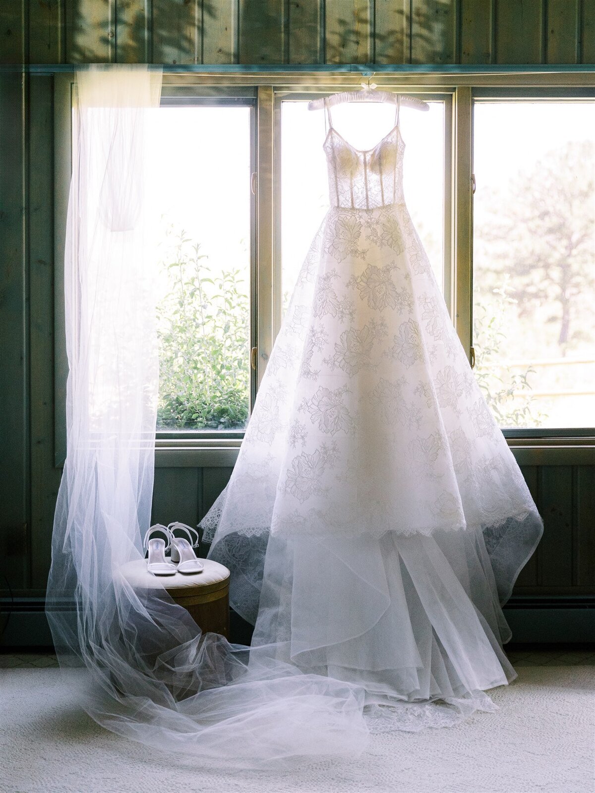 Wedding-Dress