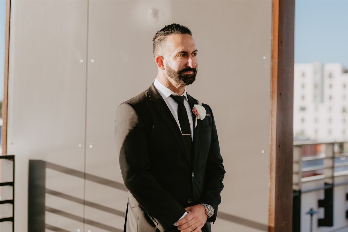 regina-the-photog-tampa-elopement-rooftop220-chantilly-chic-5
