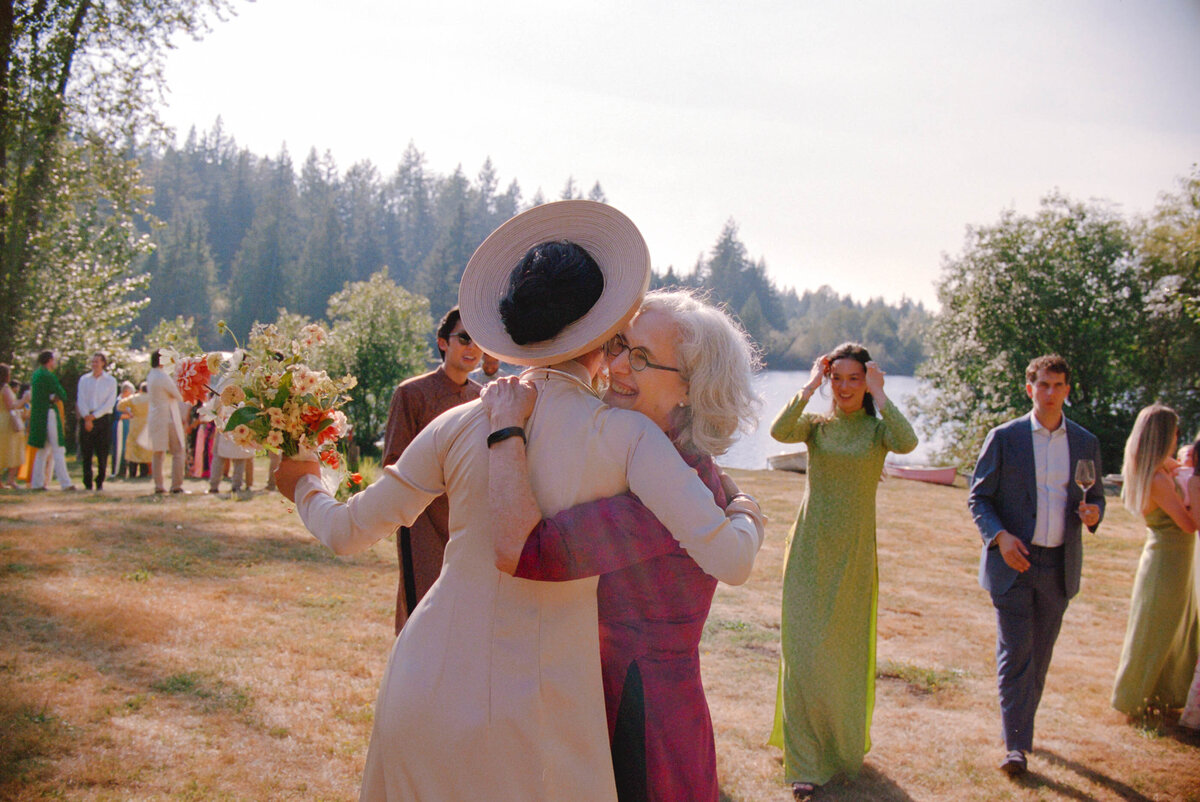 CS-Backyard-Wedding-Seattle-Jess-Buckley-Photo-36