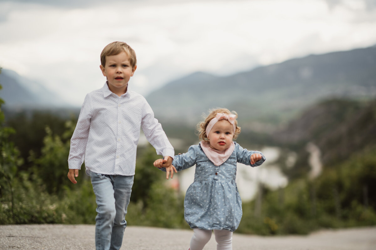 2Tatjis_Fotografie_Hochzeitsfotograf_Wallis_Tierfotografin_Wallis_Familienfotografin_Oberwallis