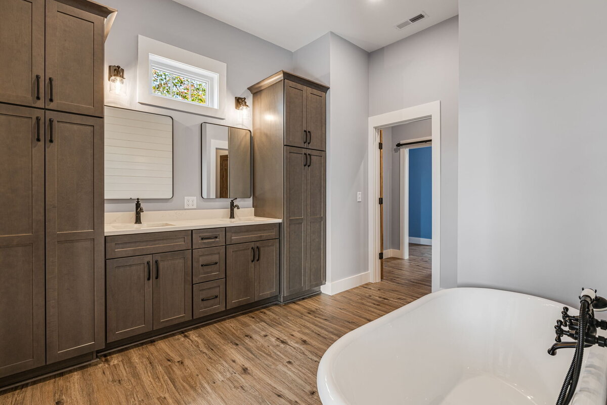 20-web-or-mls-254-bear-cliff-cir