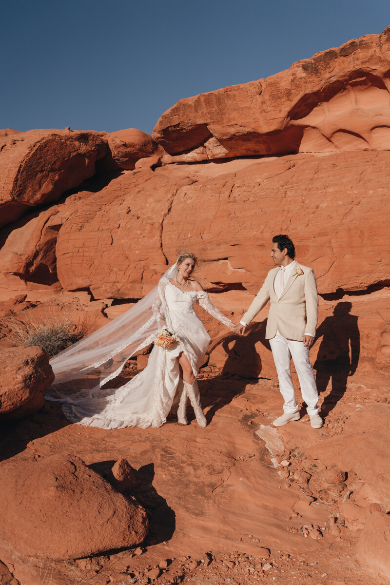 valley-of-fire-elopement-photographer-4