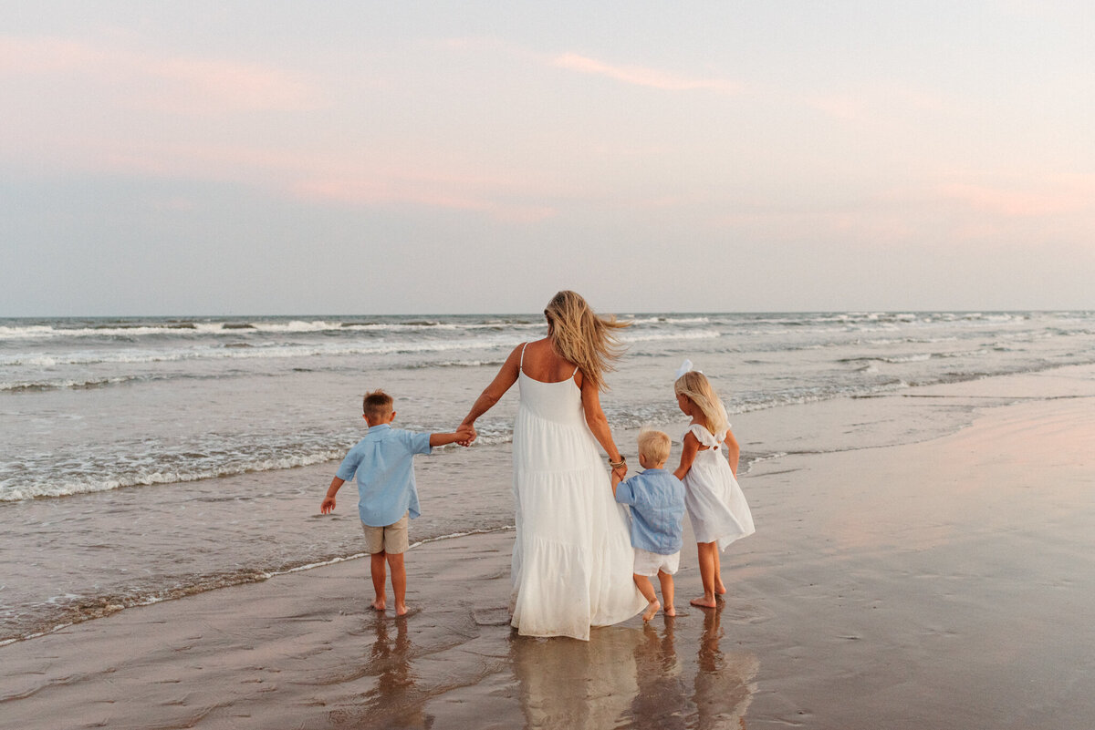 Palmilla Beach Family session-4