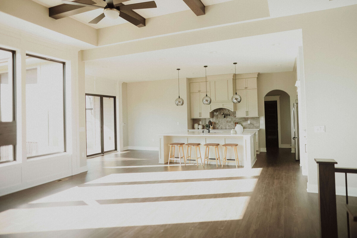 2425-Kitchen-Linden-Central-Iowa-Custom-Home-JRL-Builders-3F1A1742