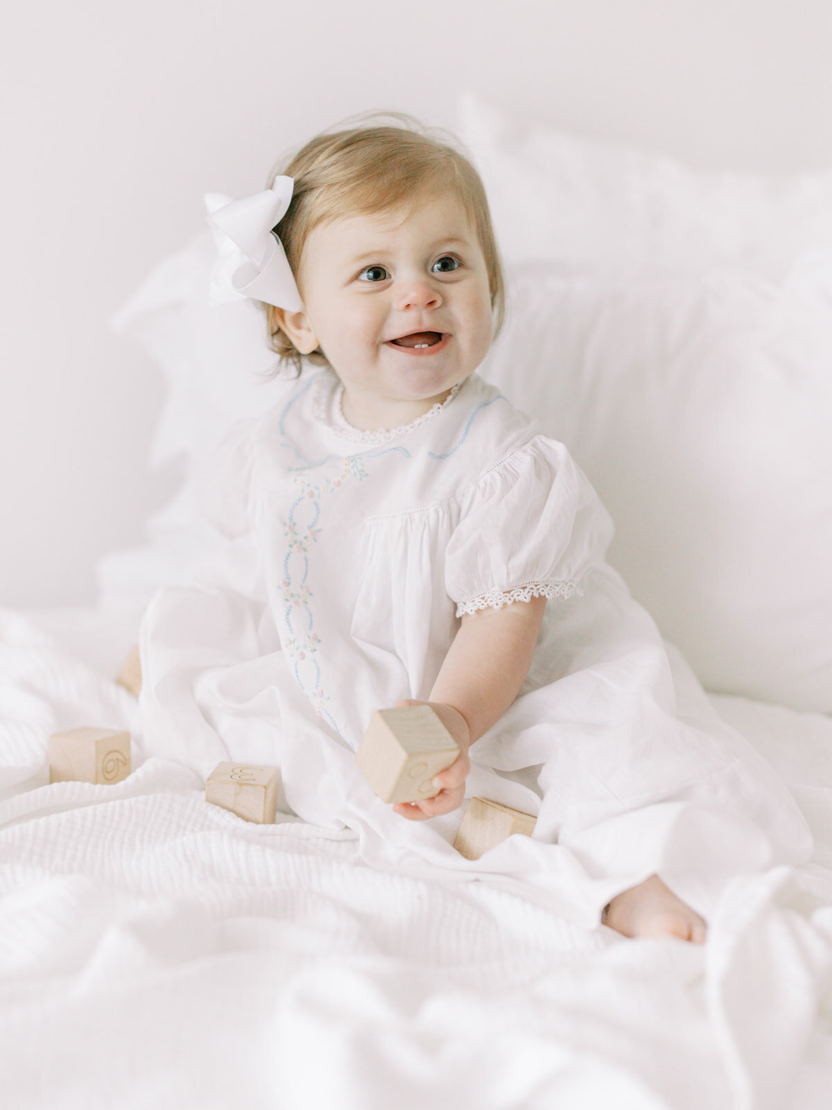 shea-gibson-mississippi-marriage-motherhood-photographer-mary-frances-one-year-68