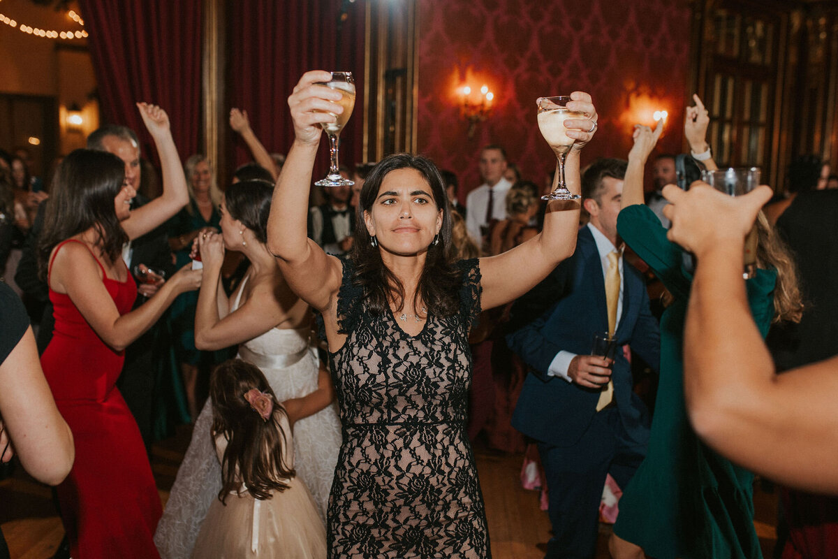 WELLING-FLORES.Wedding.EngineersClub-rcptn-242