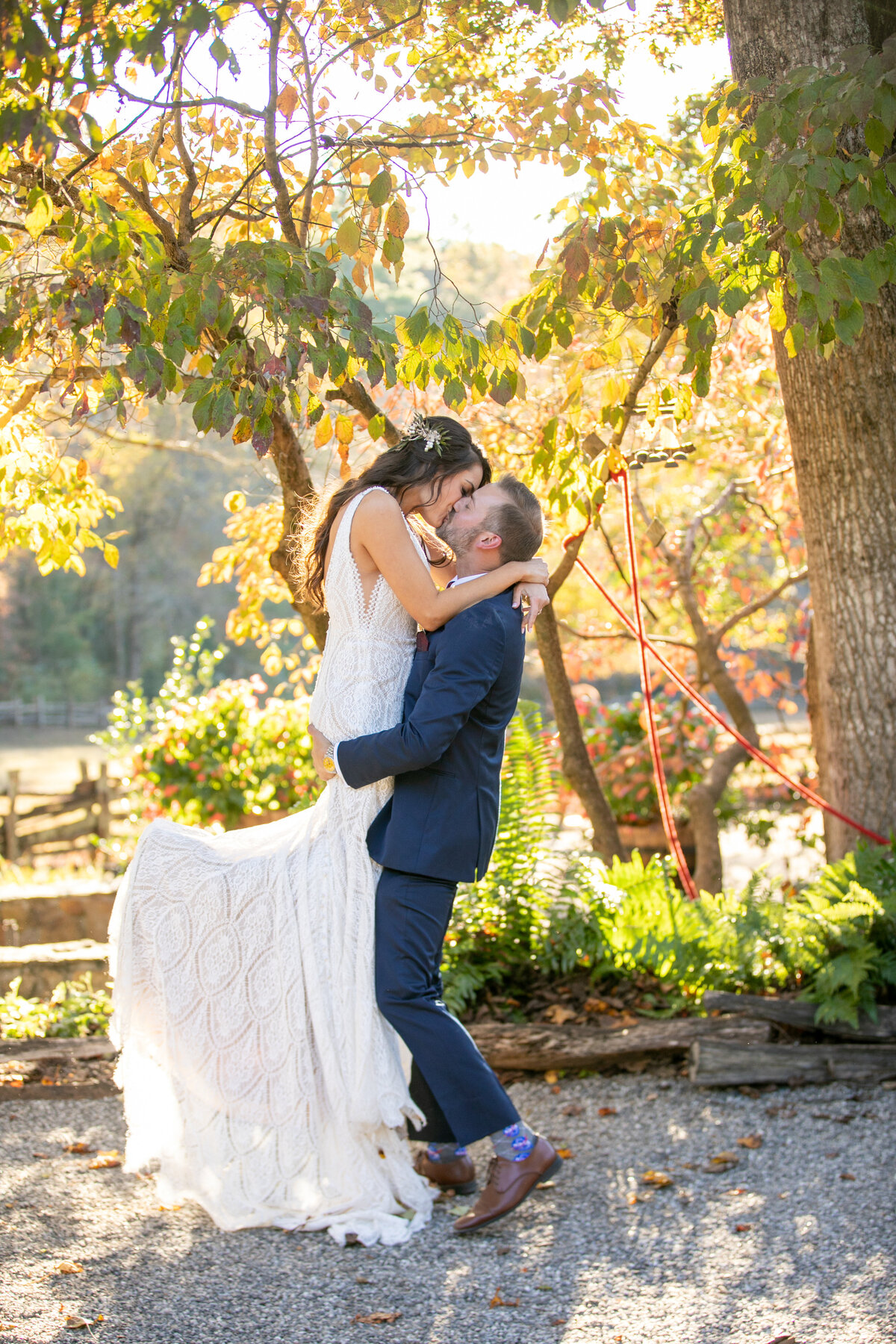 Neverland_Farms_Georgia_Rustic_Wedding_Lauren_Ashley_Studios-47